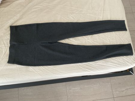H&M Damen High Waist Stoffhose Grau (Ideal fürs Büro)