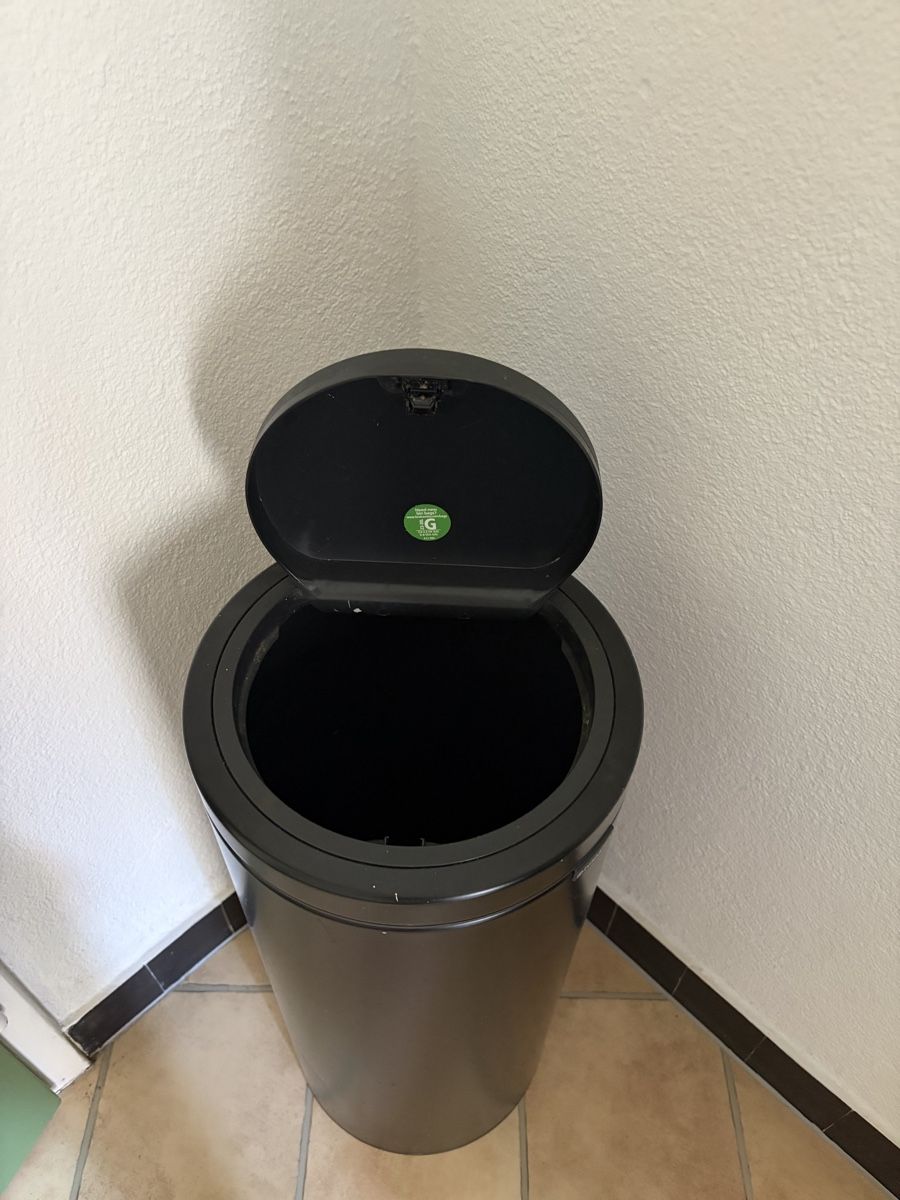 Ikea Abfalleimer: Ikea Abfalleimer schwarz – Gebraucht aus Zürich von Sop_5tvr 2