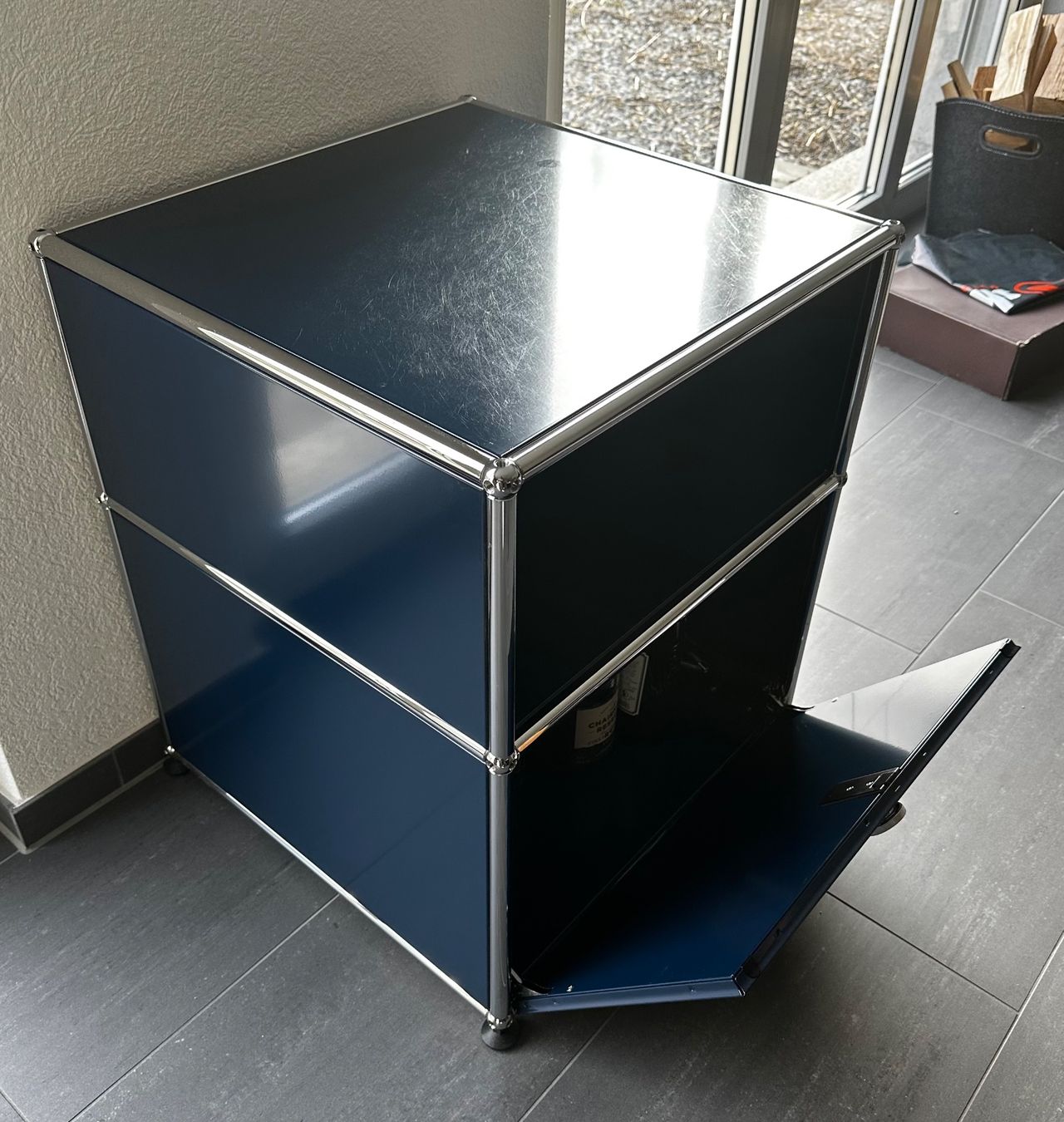 USM Armadi: USM Haller Korpus/Container Blau – Usato da Bäch SZ venduto da W_B 2