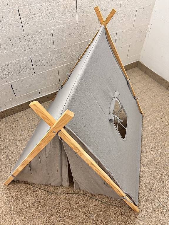 Spielhäuser: Tente tipi enfant – Gebraucht aus Martigny von tho_s2nk