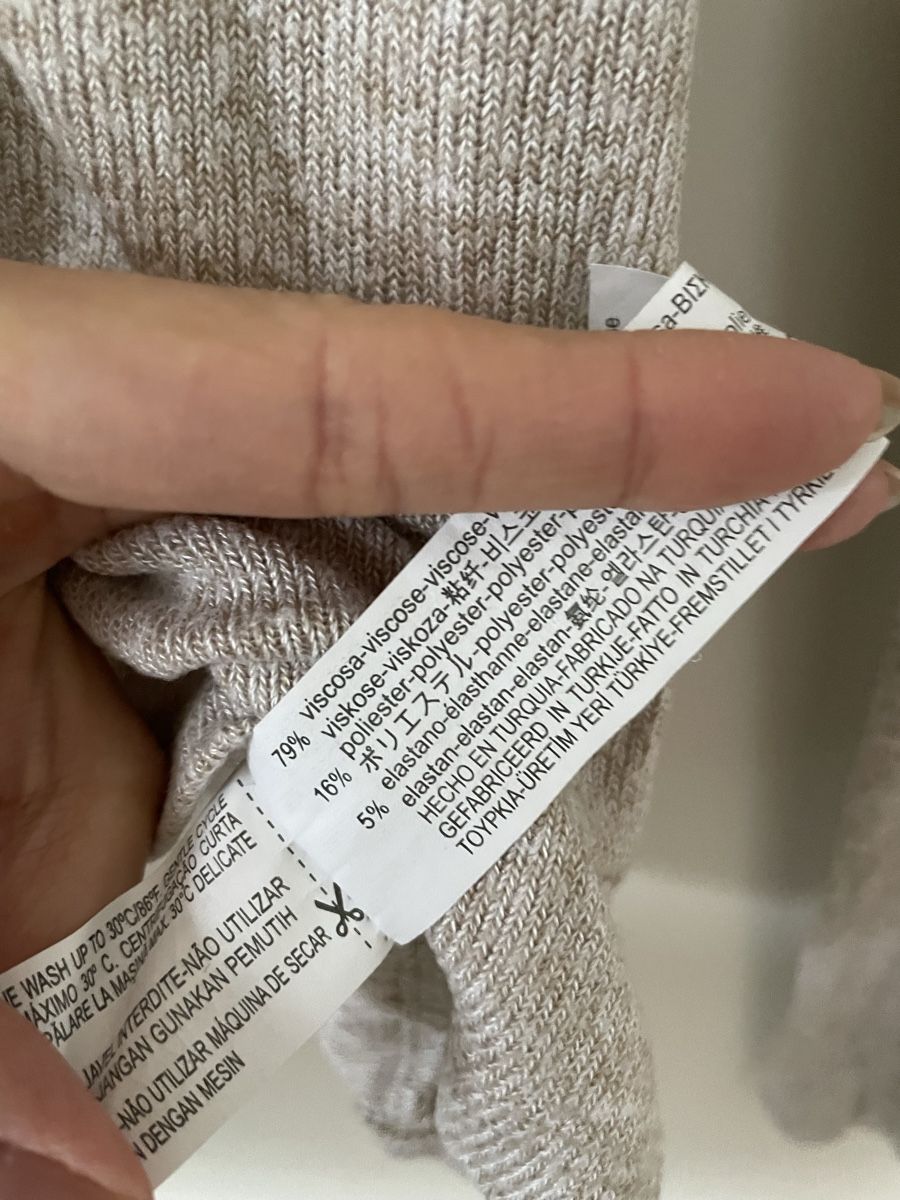 Bershka Maglioni & Felpe: Pullover sandfarben / beige von Bershka – Nuovo (secondo la descrizione) da Herrliberg venduto da spunggi 2