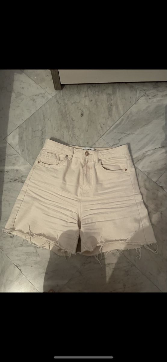 Jeans: Shorts – Gebraucht aus Rheineck von Princessaitaliana