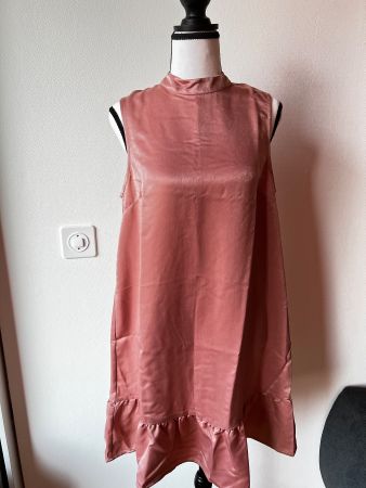⭐️Neues Kleid M ⭐️