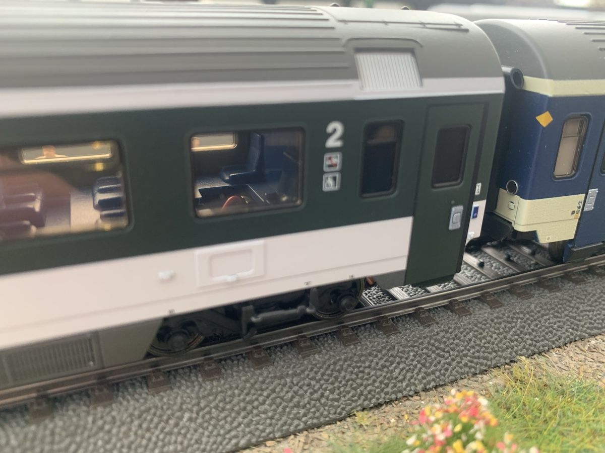 Märklin Modelleisenbahnen: Märklin HO 42175 set BLS SBB – Neu und originalverpackt aus Montpreveyres von Maleagant 1