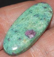 Cabochon L-8542 – Rubin Fuchsit -30x13mm