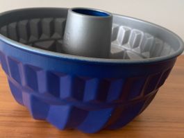 Gugelhopf Form, wie NEU, blau