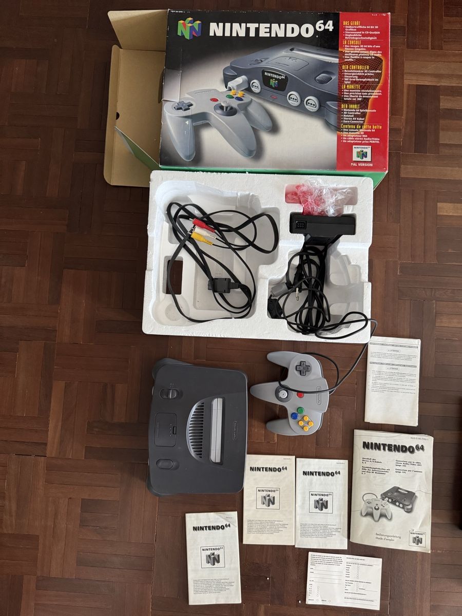 Nintendo Giochi: Nintendo N64 inklusive 2 Controller & 5 Games – Usato da Künten venduto da Spike17 1
