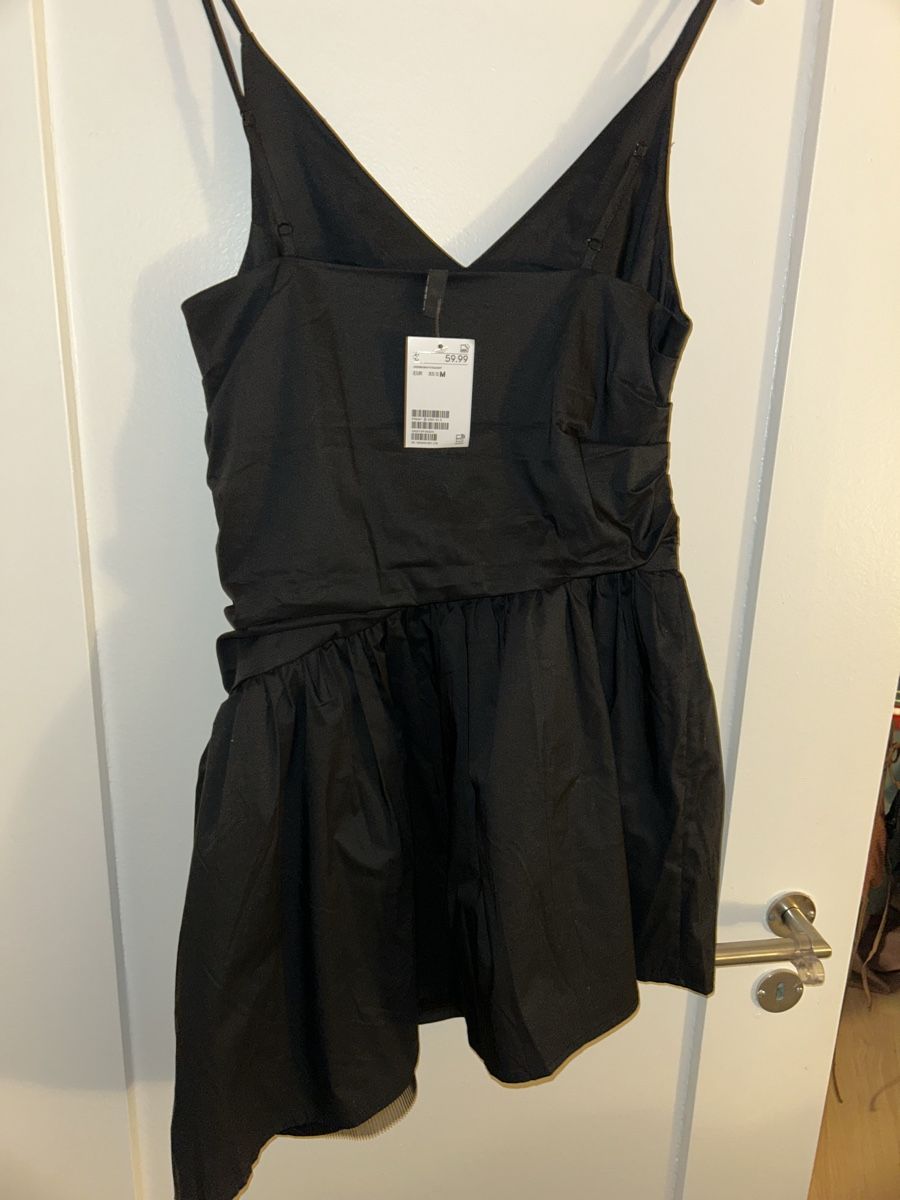 H&M Robes: Minikleid – Neuf avec emballage d'origine à Dübendorf par celinanichtdiekleine 1