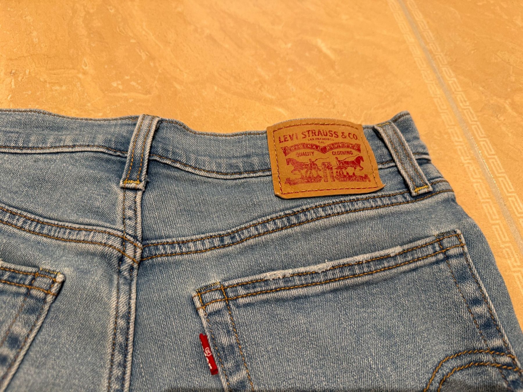 Levi's Jeans: levi Strauss coole Shorts, W29 – Gebraucht aus Klingnau von Markus14 1