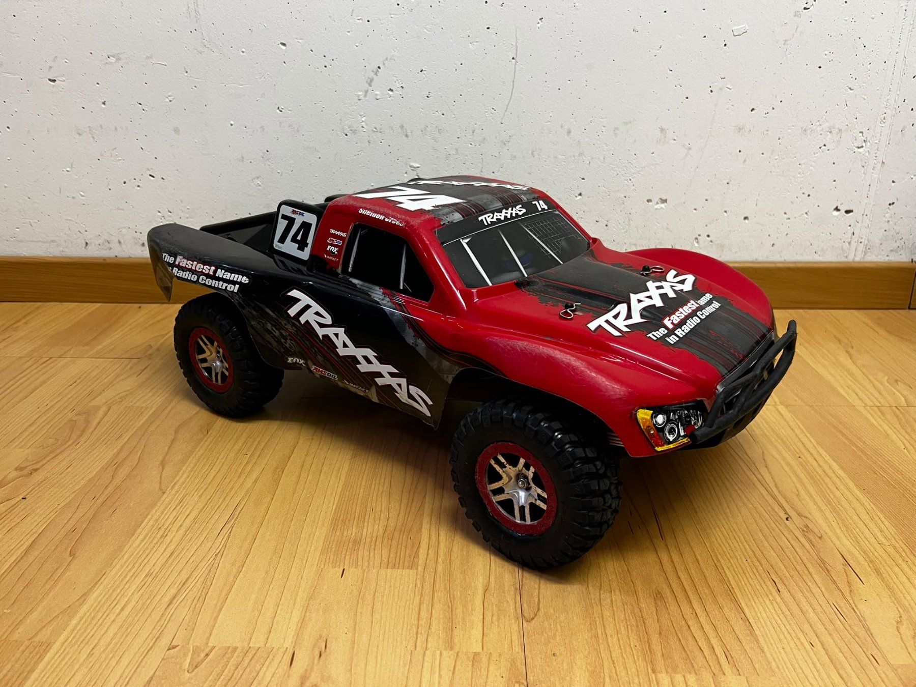 Traxxas RC Kits de montage: Traxxas Slash 4x4 VXL – D'occasion à Baar par Egma6340