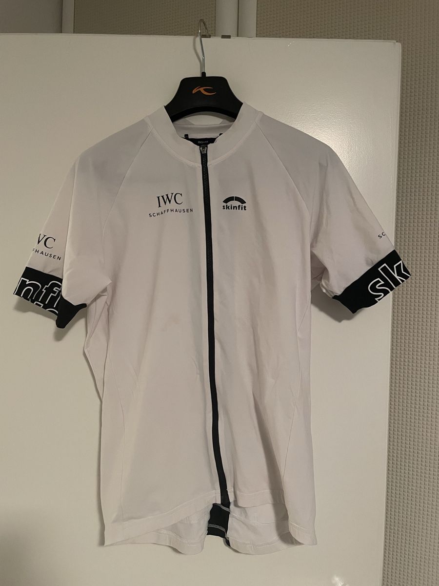 Leibchen & Hosen: Radtrikot IWC XL – Gebraucht aus Uster von chlini1983
