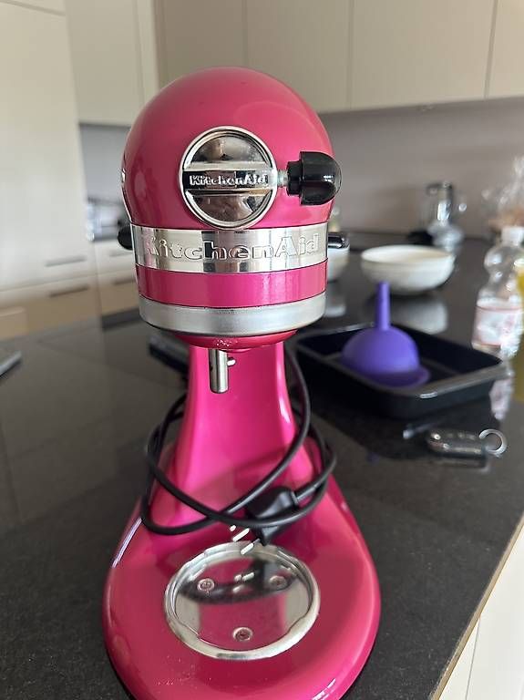 Appareils de cuisine: KitchenAid Artisan Küchenmaschine – D'occasion à Walchwil par ang_f8qg