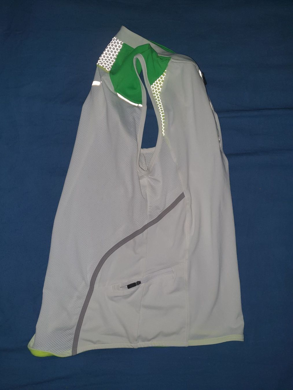 T-shirt: TAO Technical Shirt – Nuovo (secondo la descrizione) da Muttenz venduto da pixopus 3