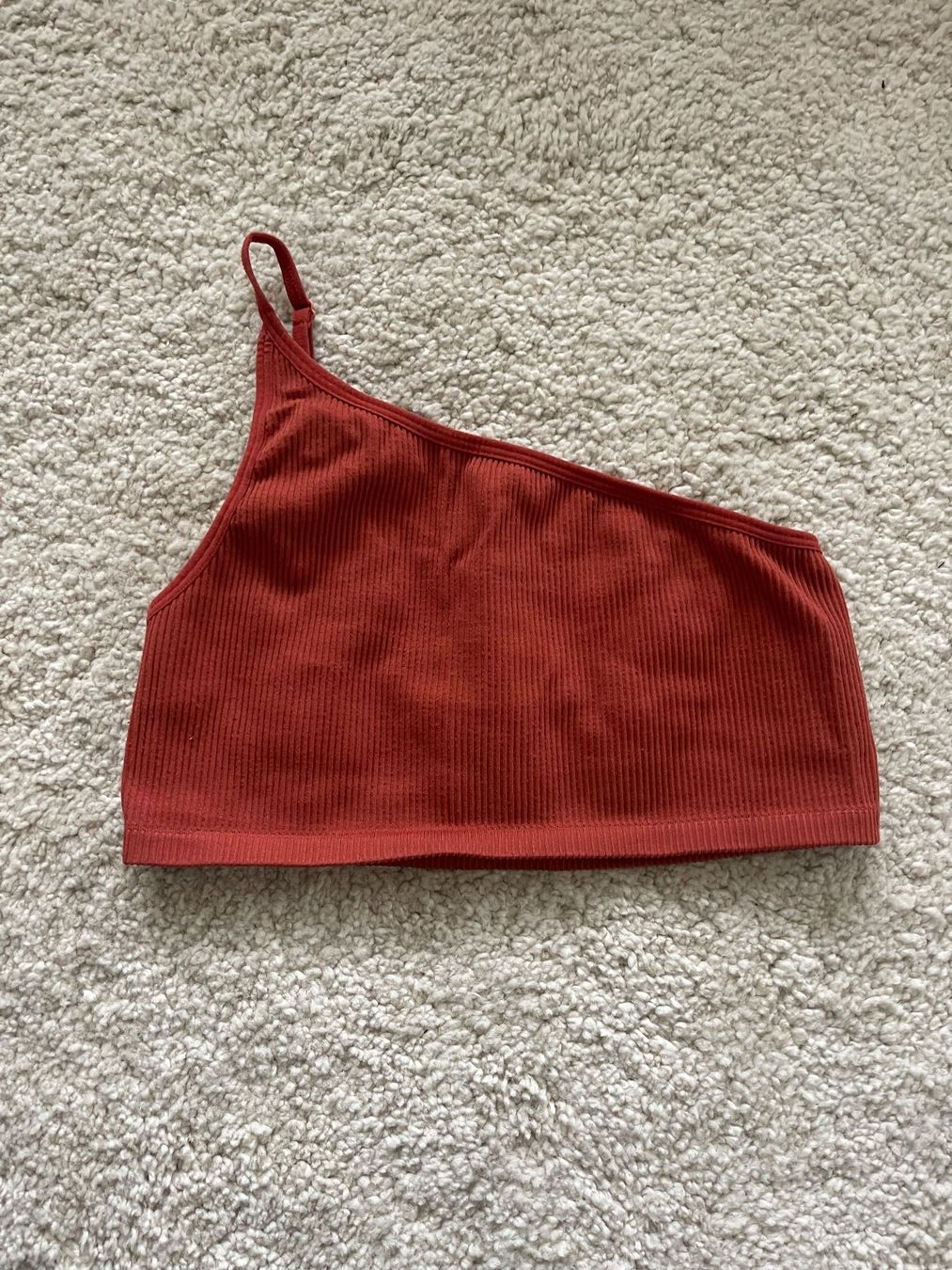 Top: Asymmetrisches kurzes Top – Usato da Zürich venduto da liz_22fd 1