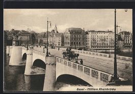 Basel, Mittlere Rheinbrücke mit Häuser