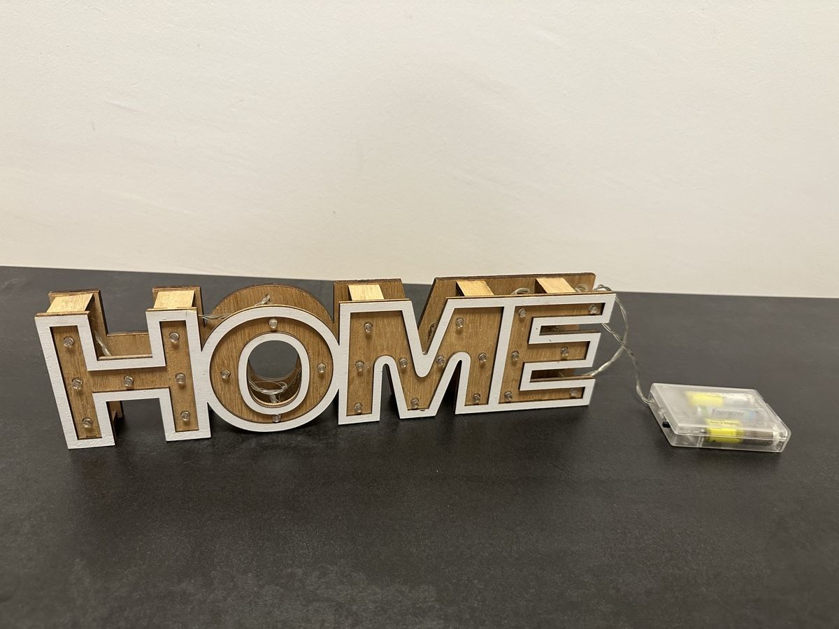 Tutte le decorazioni: Home Marquee Sign with Lights - Rustic Decor - Cute! – Nuovo (secondo la descrizione) da Lugano venduto da dia_5857