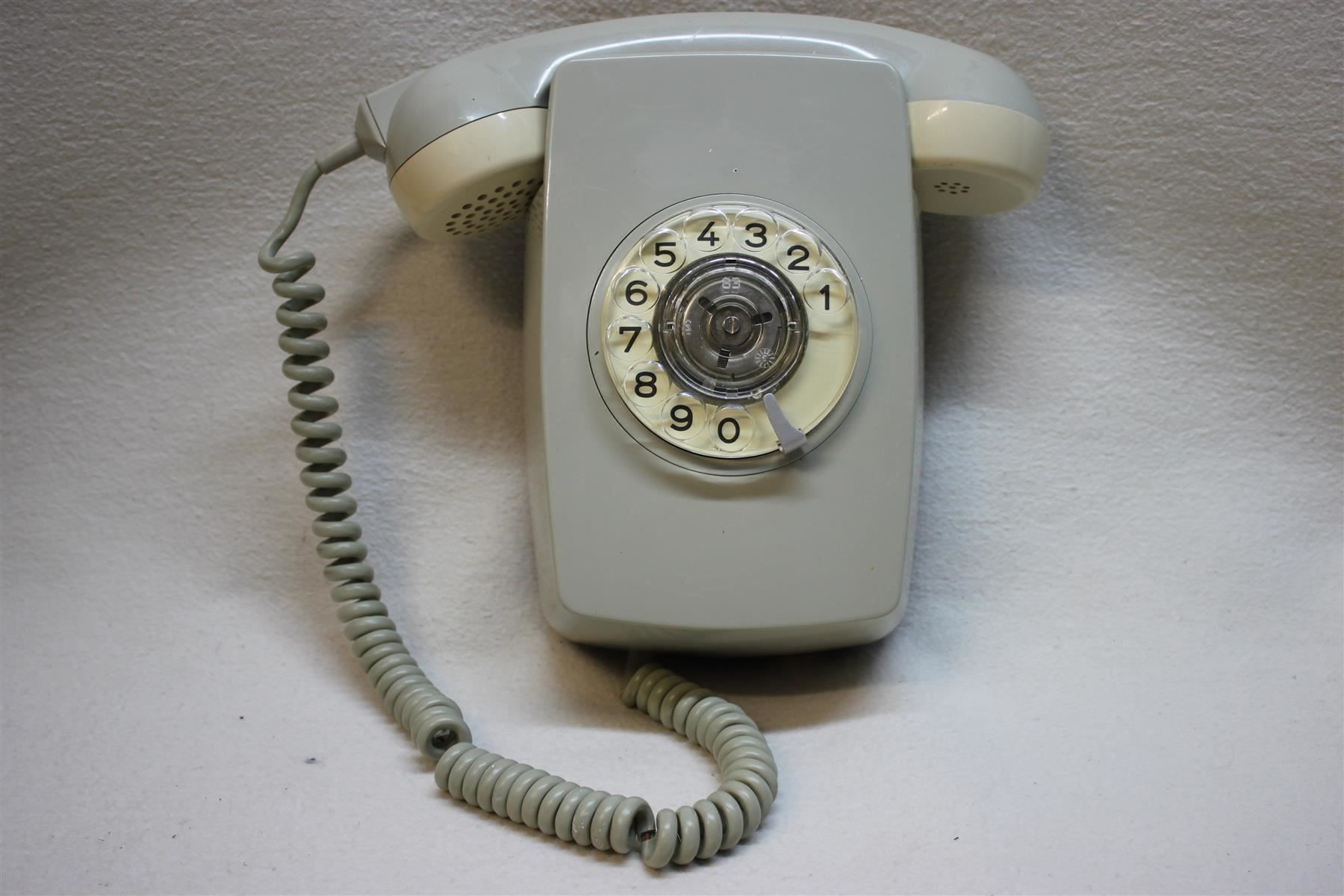 Telefoni: Wand Telefon Gfeller – Usato da Thun venduto da Fbchm