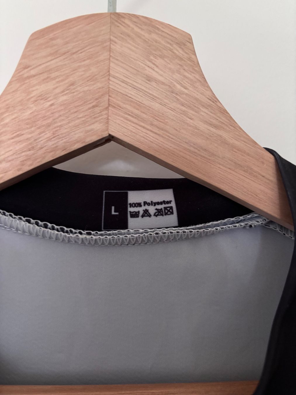 Canottiere & Pantaloni: Tenue de cycliste – Usato da Nidau venduto da fra27 1