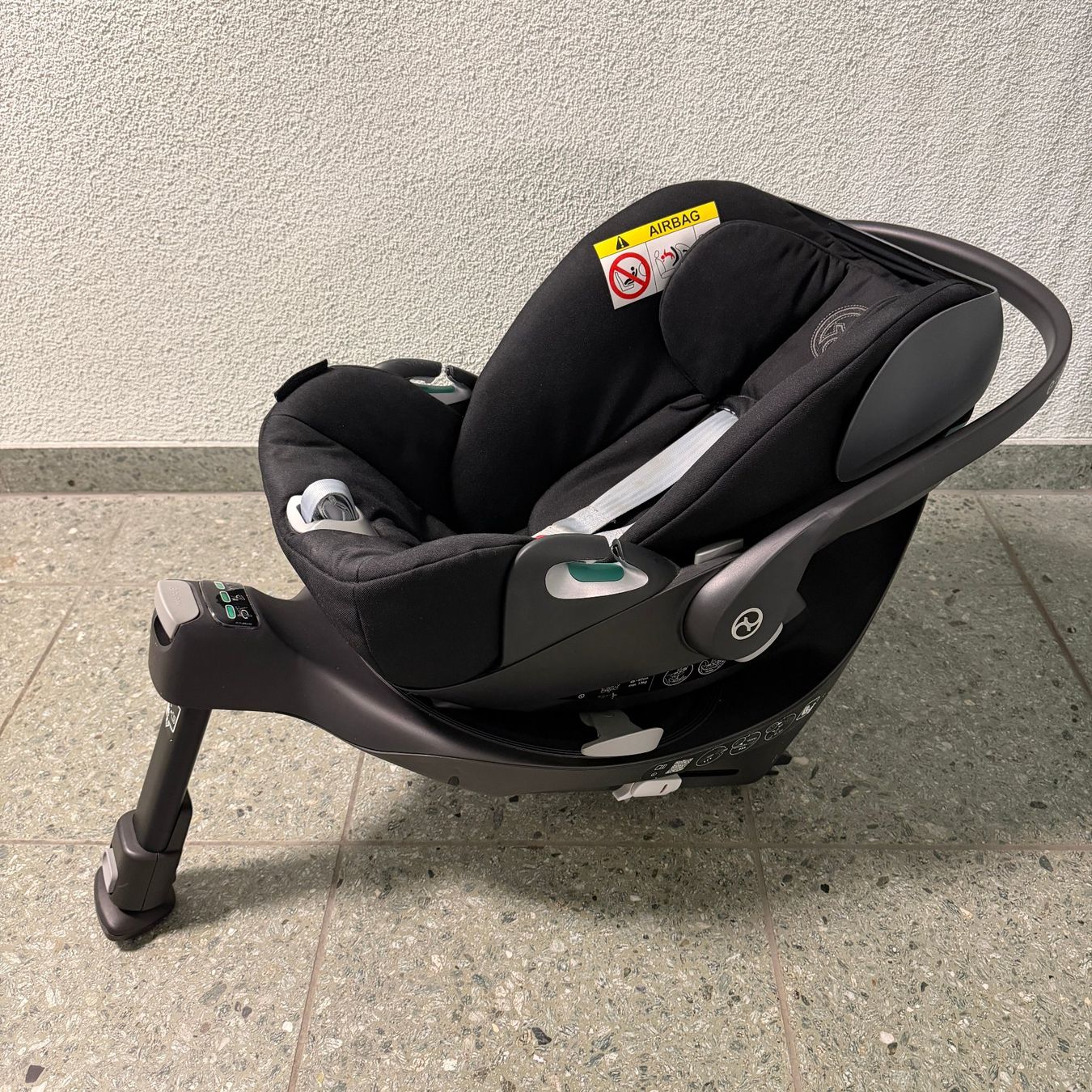 Cybex Auto-Kindersitze: Cybex Cloud Z2 i-Size Babyschale & Cybex Base Z2 – Gebraucht aus Zürich von elle_elle 1