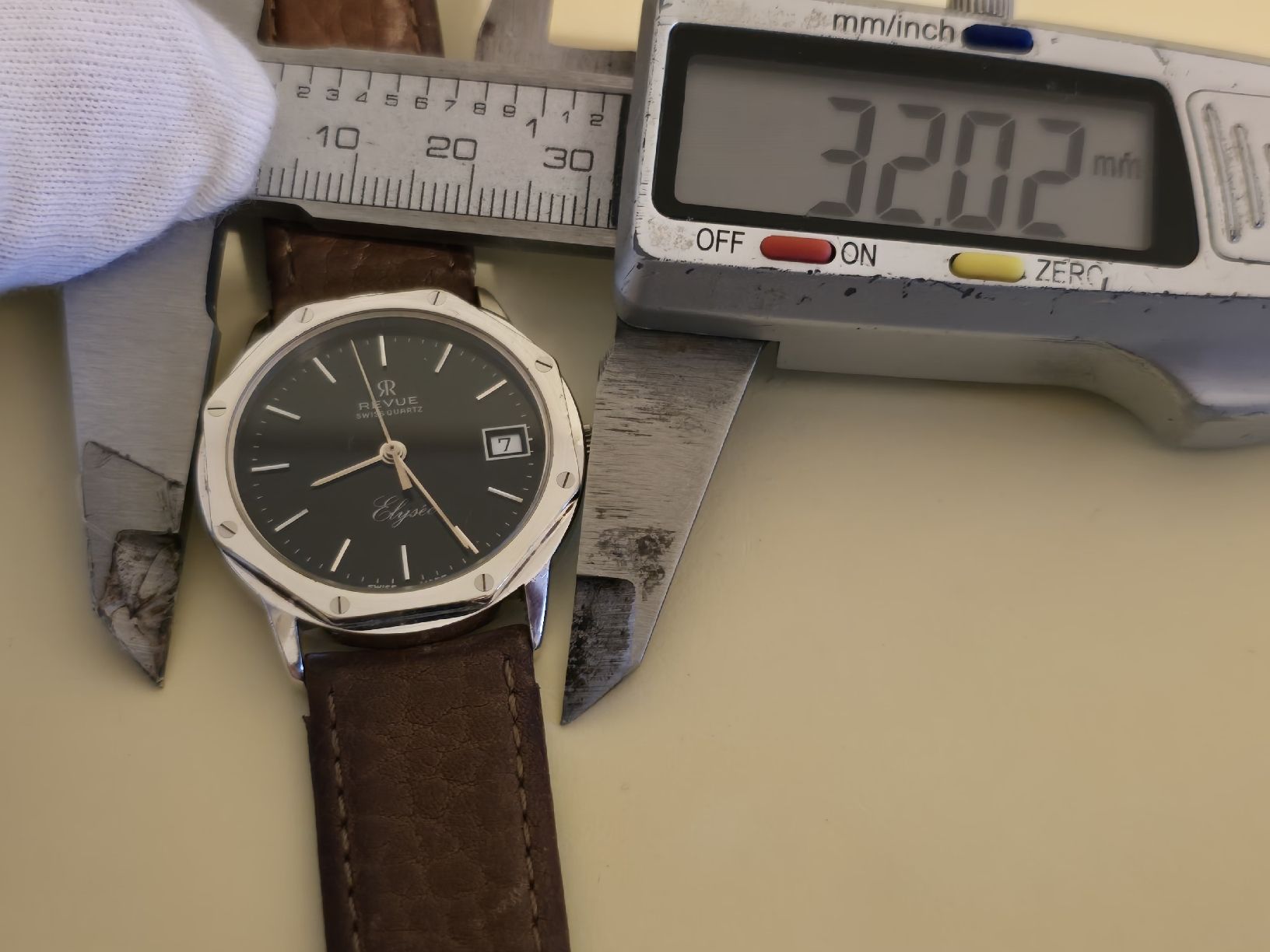 Revue Thommen Orologi: Montre Revue Elysee Quartz Suisse - Avec boît – Usato da Grand-Lancy venduto da Montre-Swiss 3