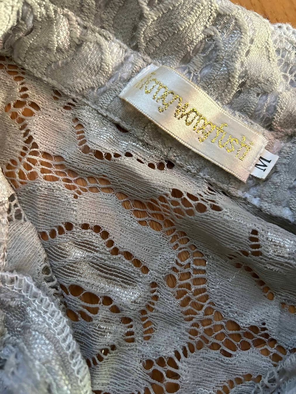 Tops: 2010er Spitzentop – Gebraucht aus Zürich von Konsumware 2
