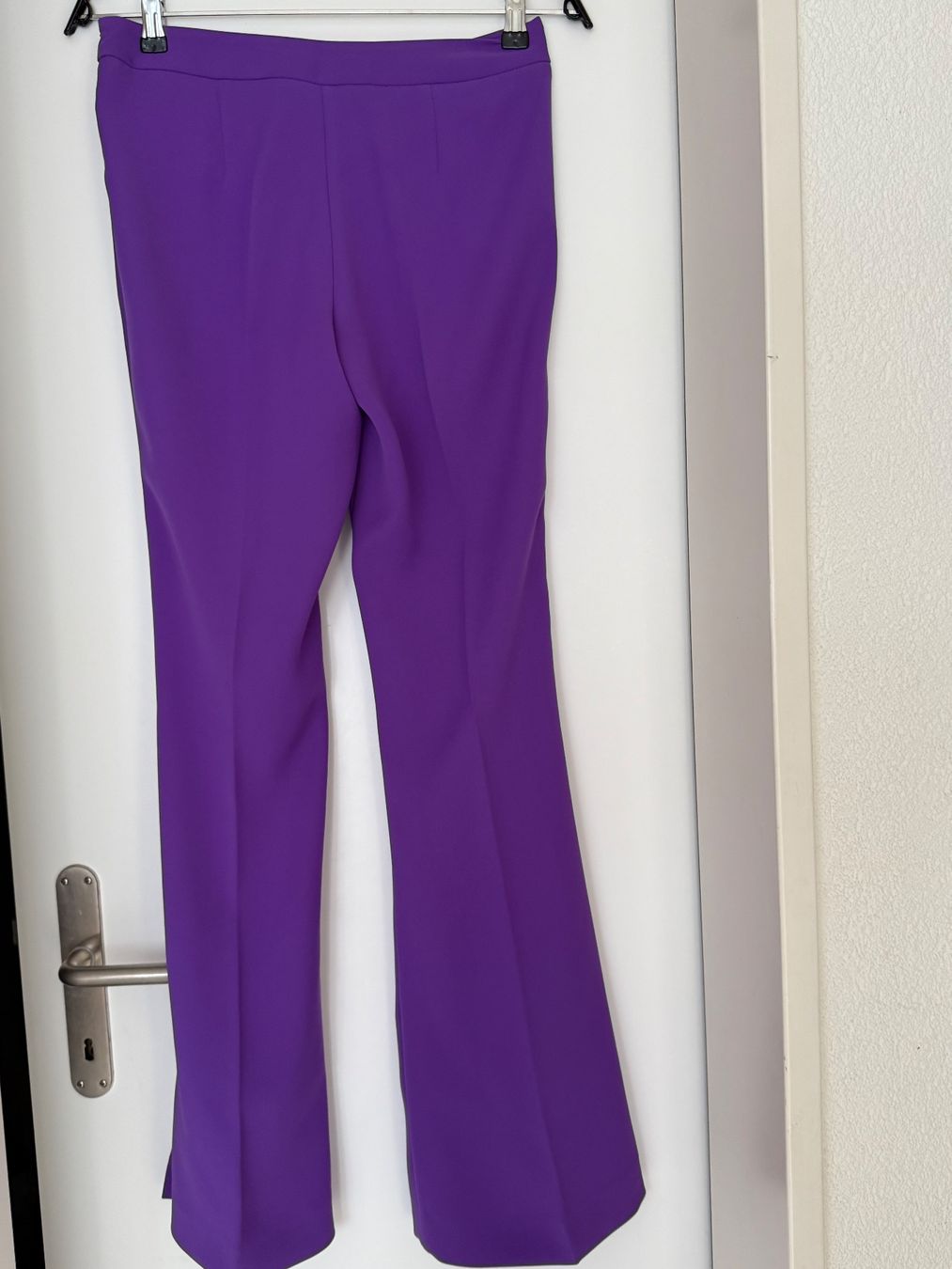 Pantaloni: SPACE SIMONA CORSELLI I DAMENHOSE – Usato da Zürich venduto da flo_7cvq 1