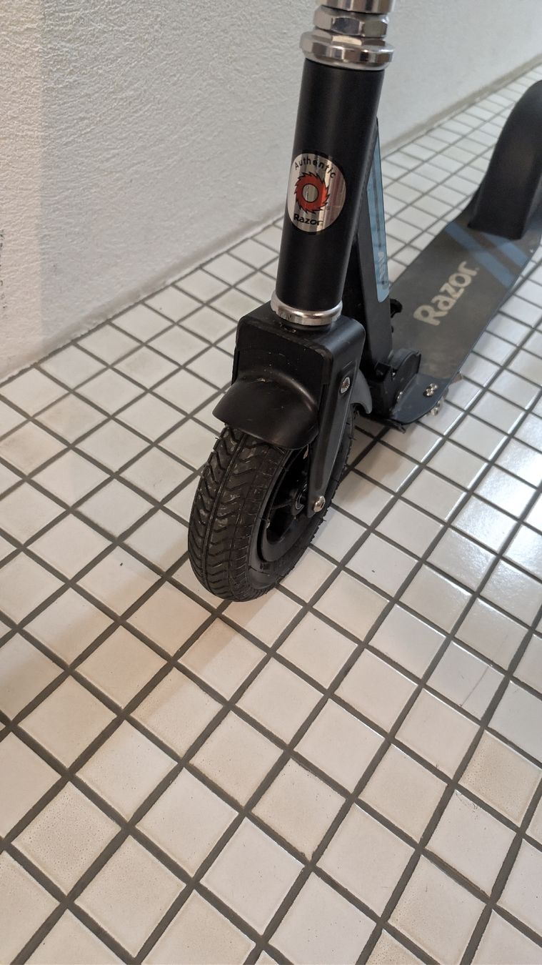 Kickboard: Trottinette – Usato da Monthey venduto da youpilavie 1