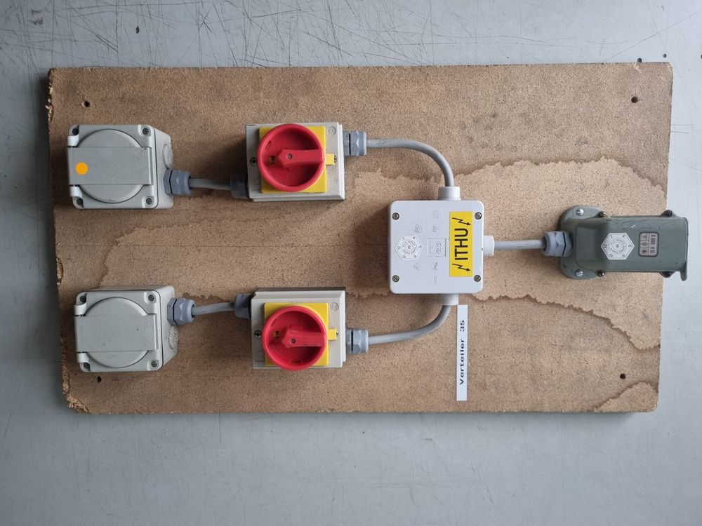 Elektro- Stecker Schalter (Gebraucht) in Oberburg für CHF 49 – nur ...
