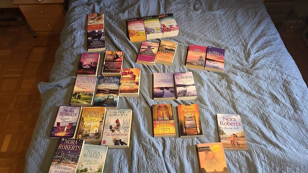 Livres: Nora Roberts Bücher – D'occasion à Rapperswil BE par Pooh13