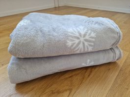 2x Fleecedecke 130×160 cm/ Plaid/ Tagesdecke/ Kuscheldecke