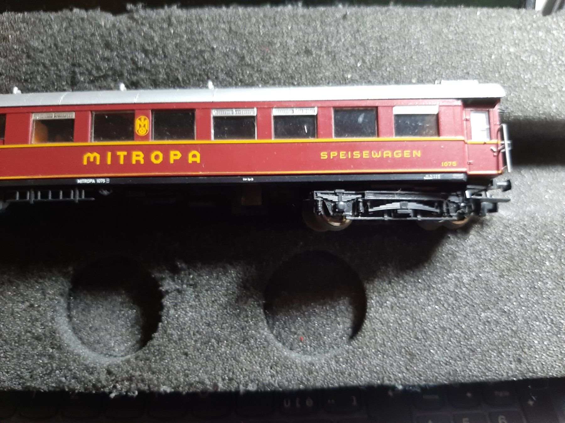 Liliput Modellini di ferrovie: LILIPUT DMITROPA SPEISEWAGEN 1075 REF.16 – Usato da Avully venduto da RIVALIS 2