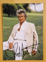Rod Stewart, Original Autogramm auf Foto in Farbe