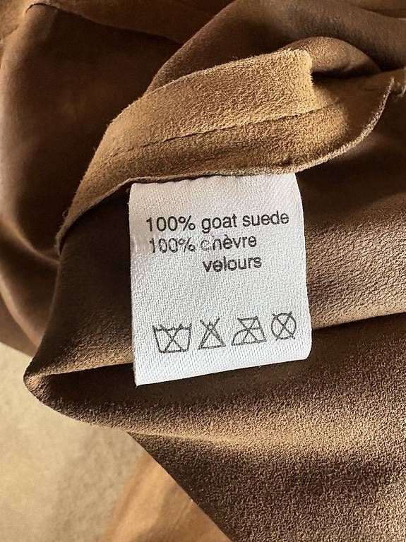 Giacche: Leichte Jacke, Velourleder, Gr. 36 – Usato da Bremgarten AG venduto da Honeybooker 3
