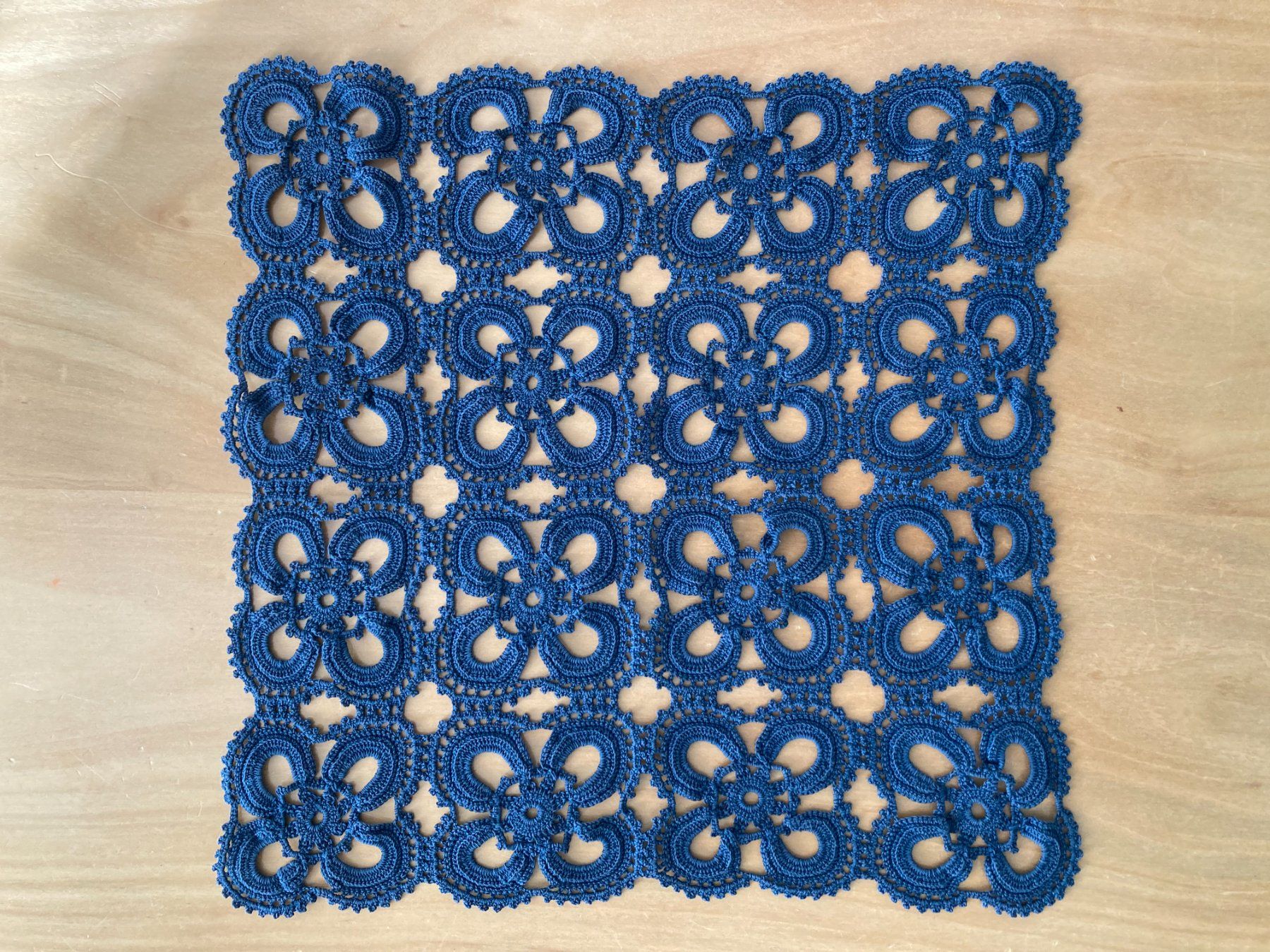 Sottobicchieri: Spitzendeckchen Häkeldeckchen Handarbeit gehäkelt blau – Usato da Subingen venduto da ArtBead
