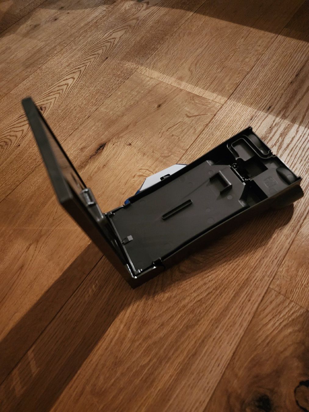 Dyson Supporti a parete: Dyson V12 Wandhalterung Ladestation Originalverpackt – Nuovo e nell'imballaggio originale da Siebnen venduto da TomLauVau 1