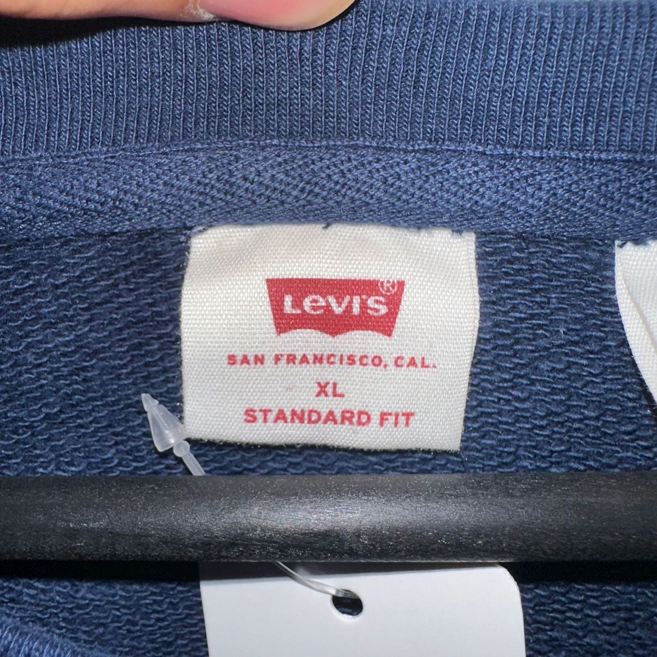 Levi's Maglioni & Felpe: Levis Sweater Blue – Usato da Bern venduto da gia_jqj7 1