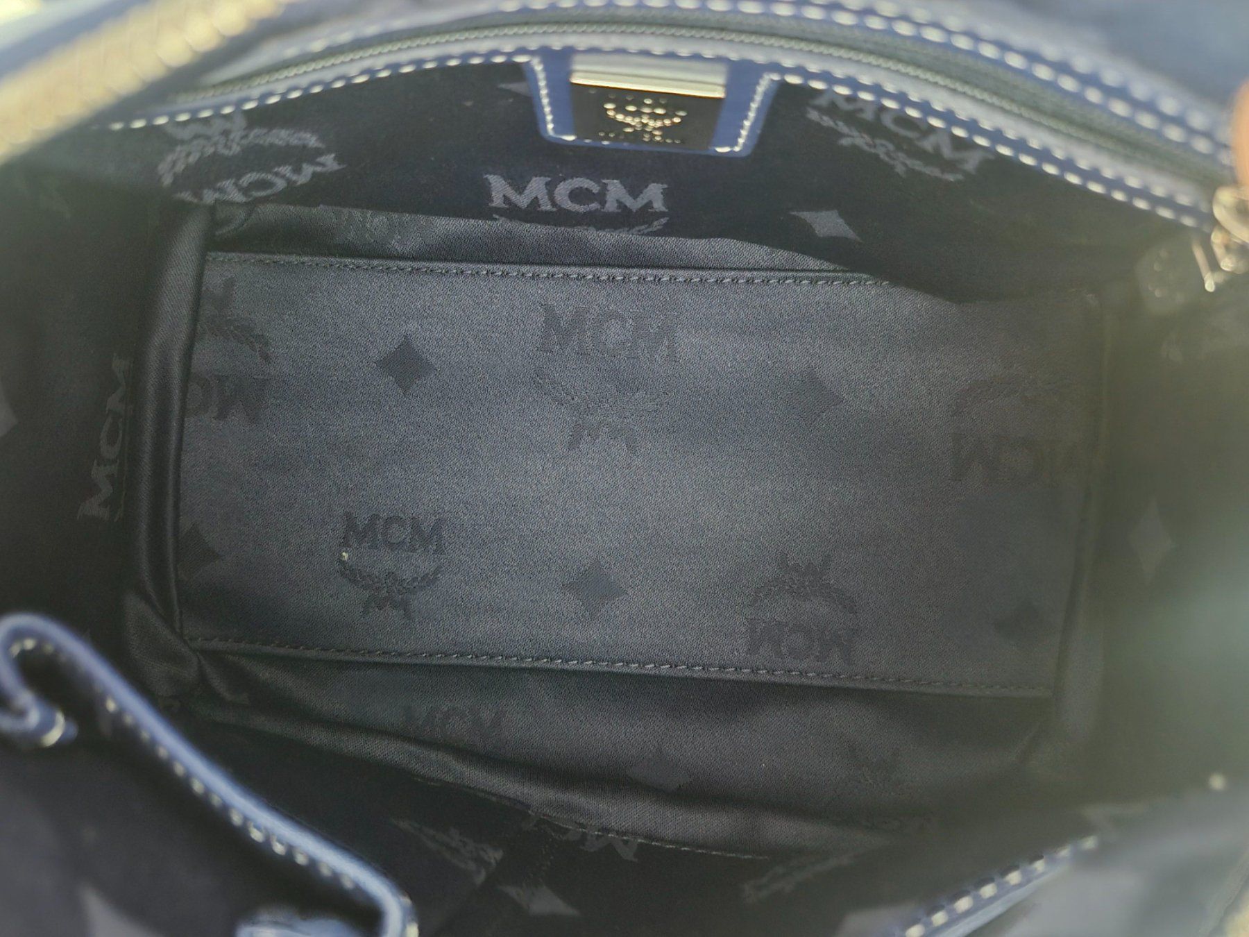 Mcm Taschen für Damen: MCM Boston Crossbody-Bag – Gebraucht aus Dottikon von Pega7 7