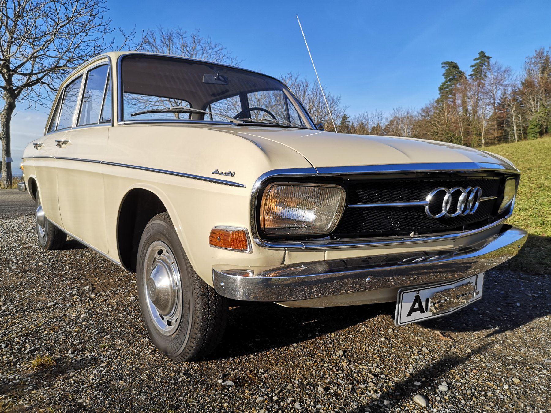Audi Automobili: Audi 60L Oldtimer 1971 ab MFK und Service – Usato da Lommis venduto da twospark 1