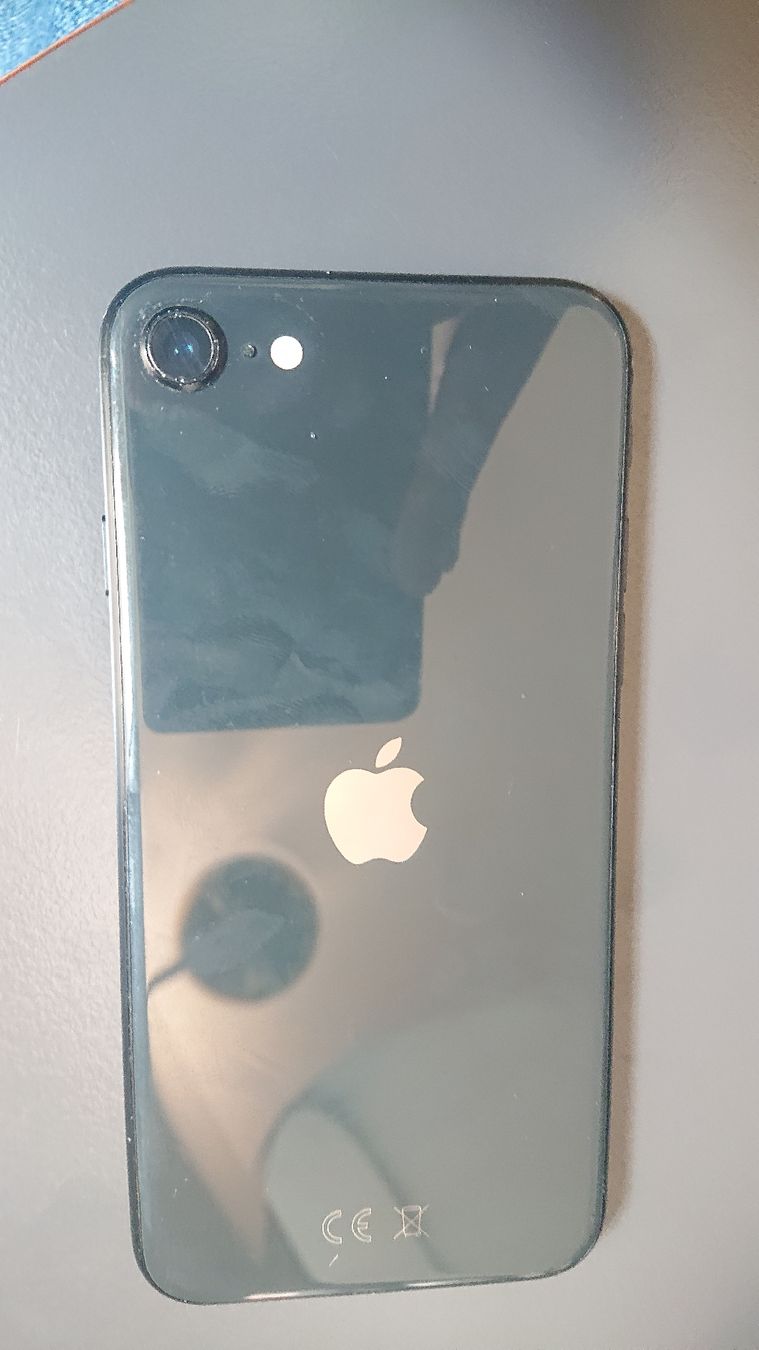 Apple Handys / Smartphones: Apple iPhone SE 2 64gb – Gebraucht aus Flawil von rcnkr 5