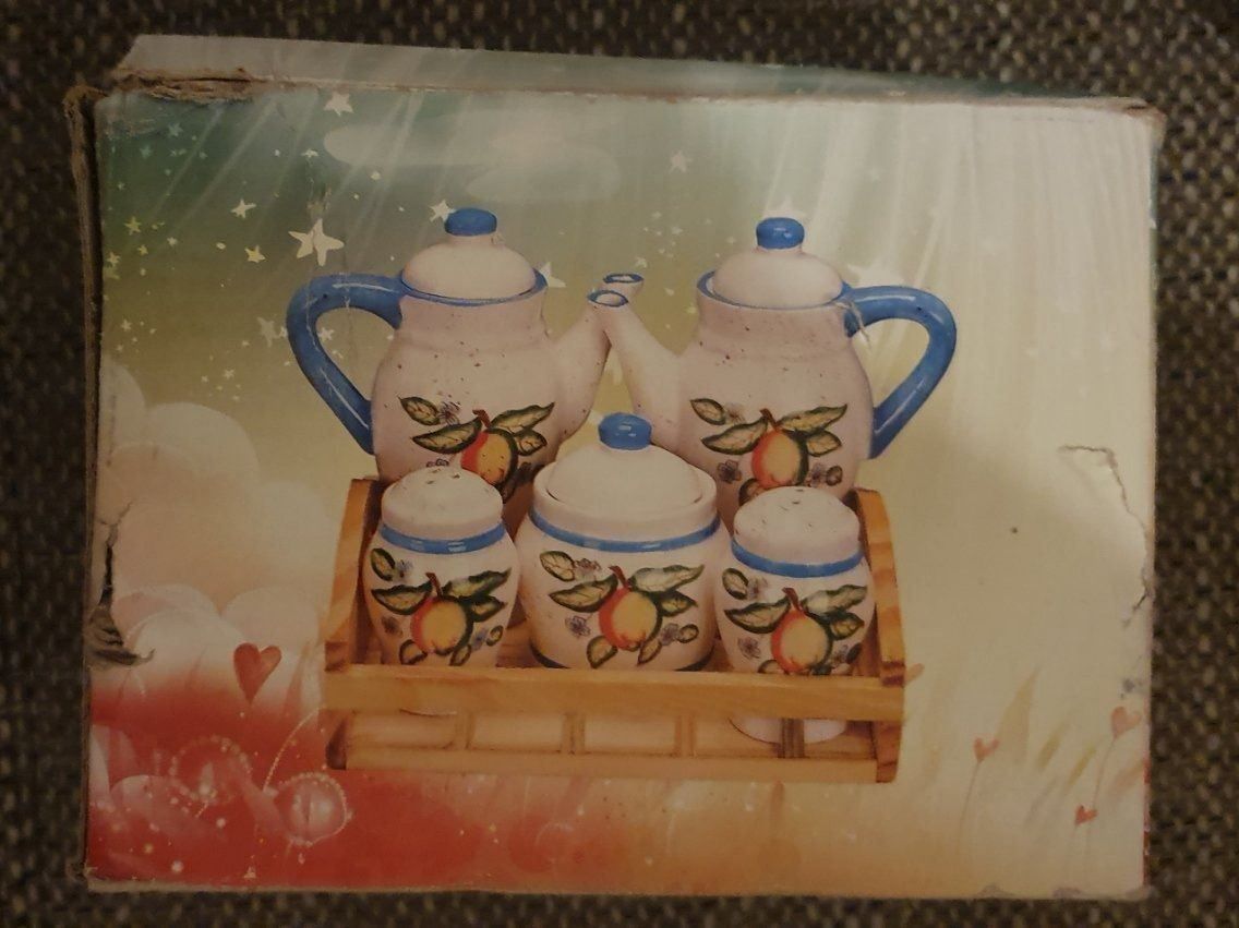 Set di piatti: Kleines Set aus Keramik mit Tablett – Usato da Langnau am Albis venduto da jer_pm72 1