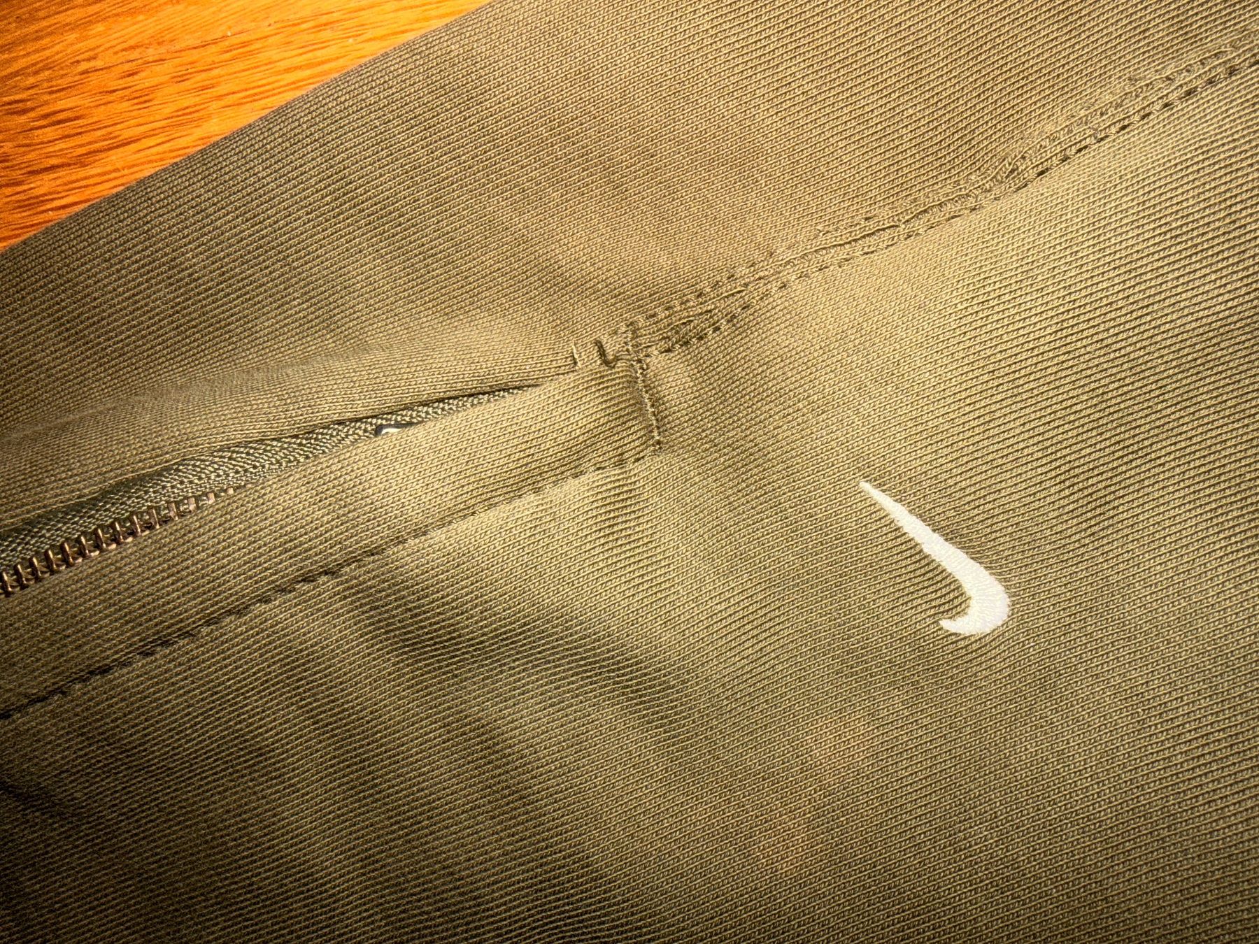 Nike Jumpsuits: Nike Traineranzug XXL – D'occasion à bülach par Happylion1 6