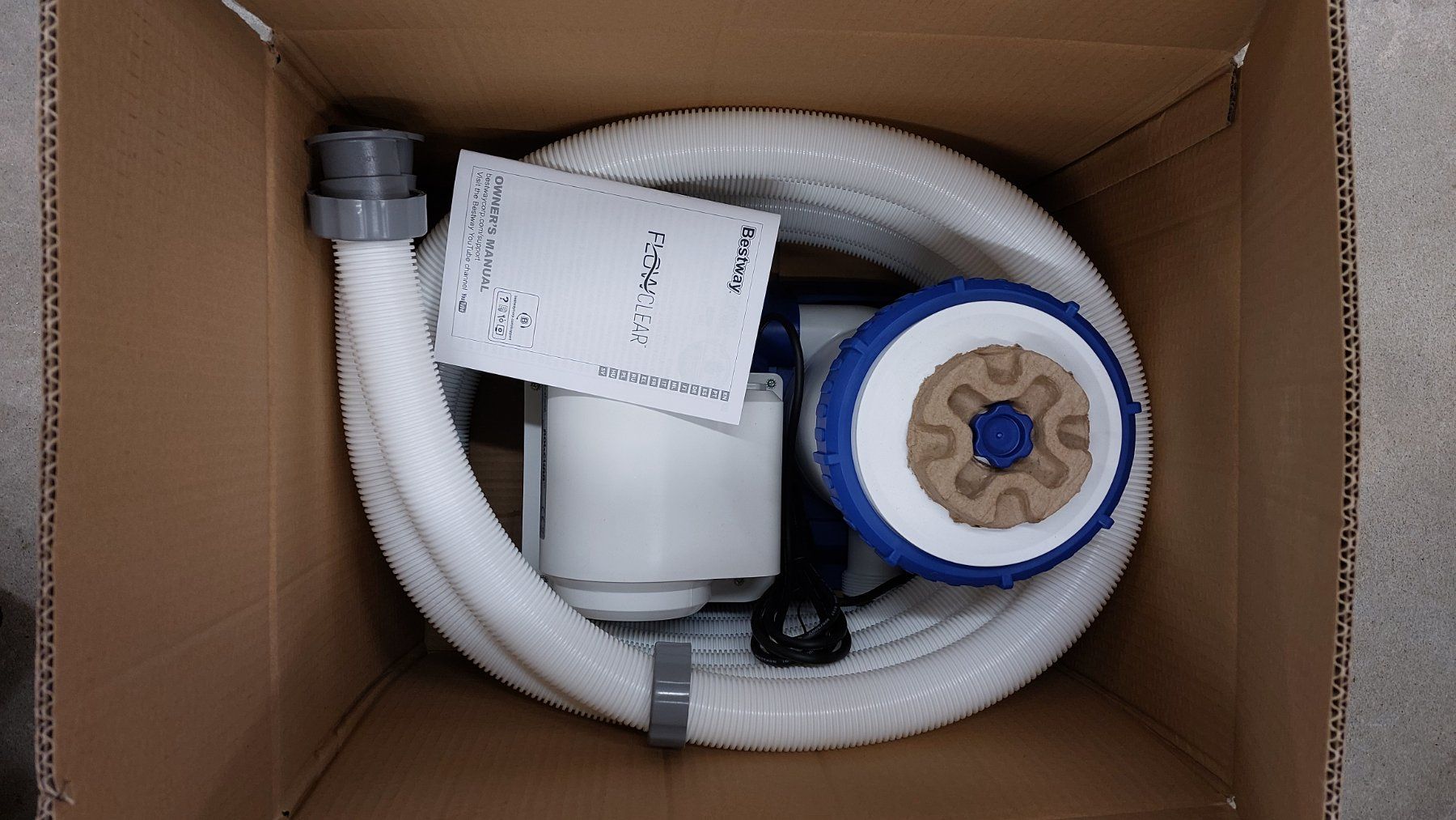 Bestway Schwimmbad: Bestway Flowclear Filterpumpe – Neu und originalverpackt aus Bitsch von Harry82