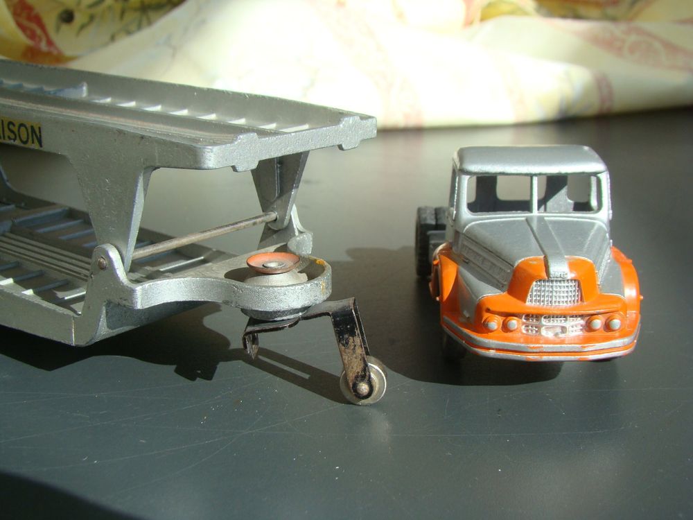 DINKY TOYS NR. 39 TRACTEUR UNIC RÖHREN | Kaufen auf