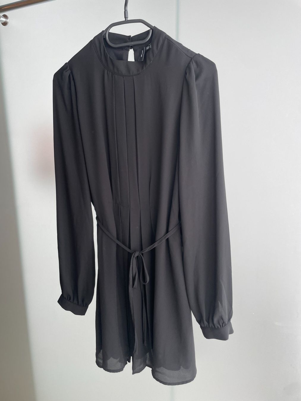 Vero Moda Vestiti: Vero Moda - Schwarzes langarm Kleid Gr.: XS – Usato da Chur venduto da jol_5phn