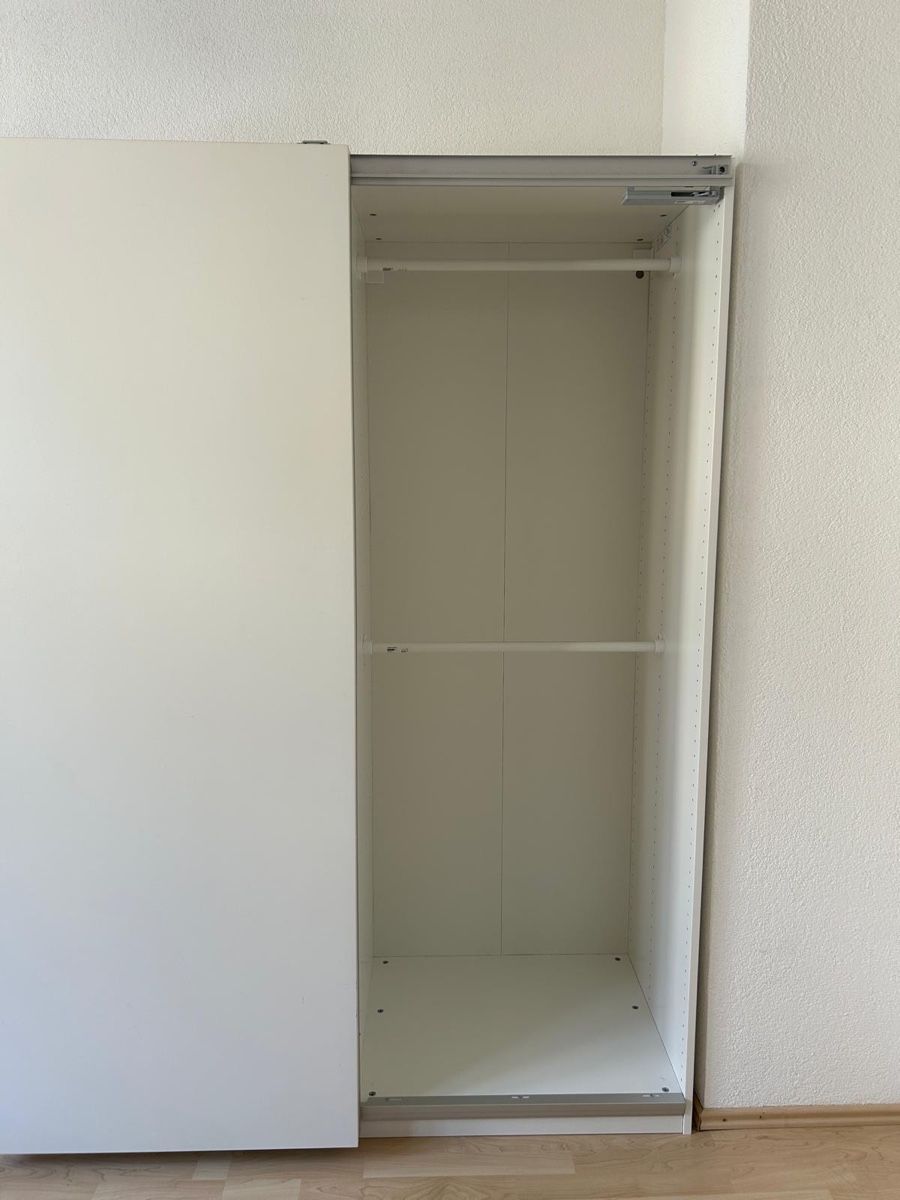Ikea Armoires: IKEA PAX Kleiderschrank – D'occasion à Kreuzlingen par nic_5frw 2
