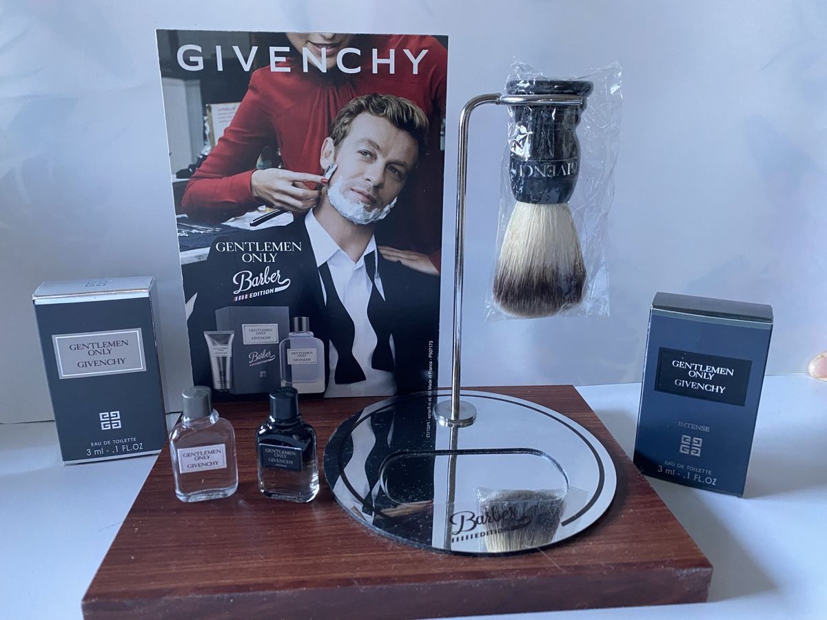 Givenchy Profumi & Eau de Toilette: Set Givenchy Gentlemen – Nuovo e nell'imballaggio originale da Bouveret venduto da wes_7zll