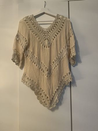 Hübsche Sommer Tunika mit Spitze, beige, Grösse S-M