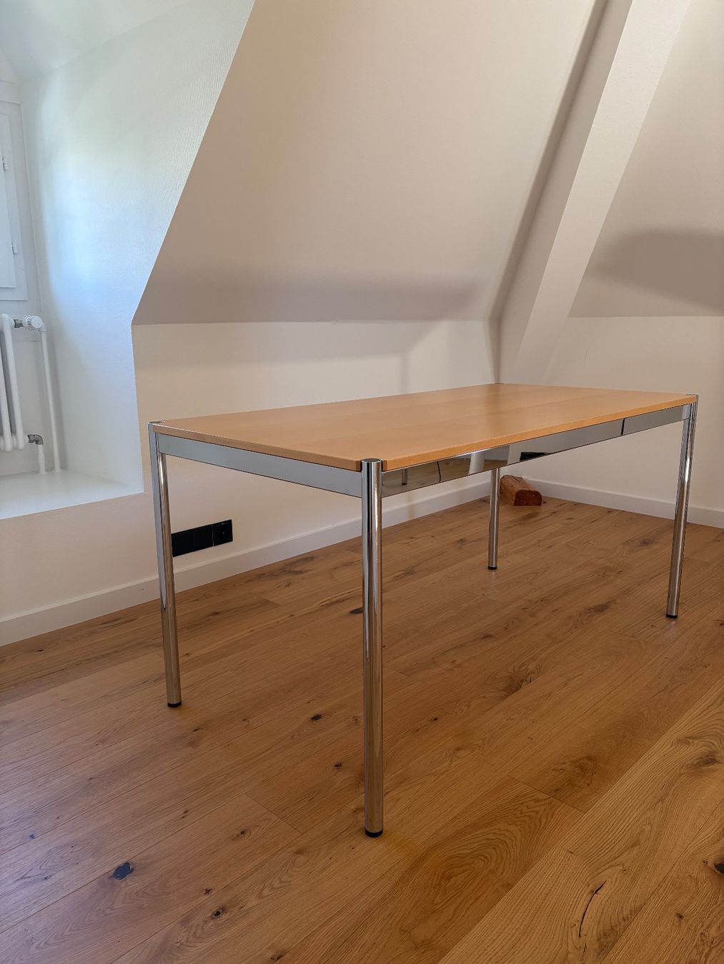USM Tavoli: USM Haller Tisch, hellbraun, neuwertiger Zustand – Nuovo (secondo la descrizione) da Zürich venduto da inf_z726 1
