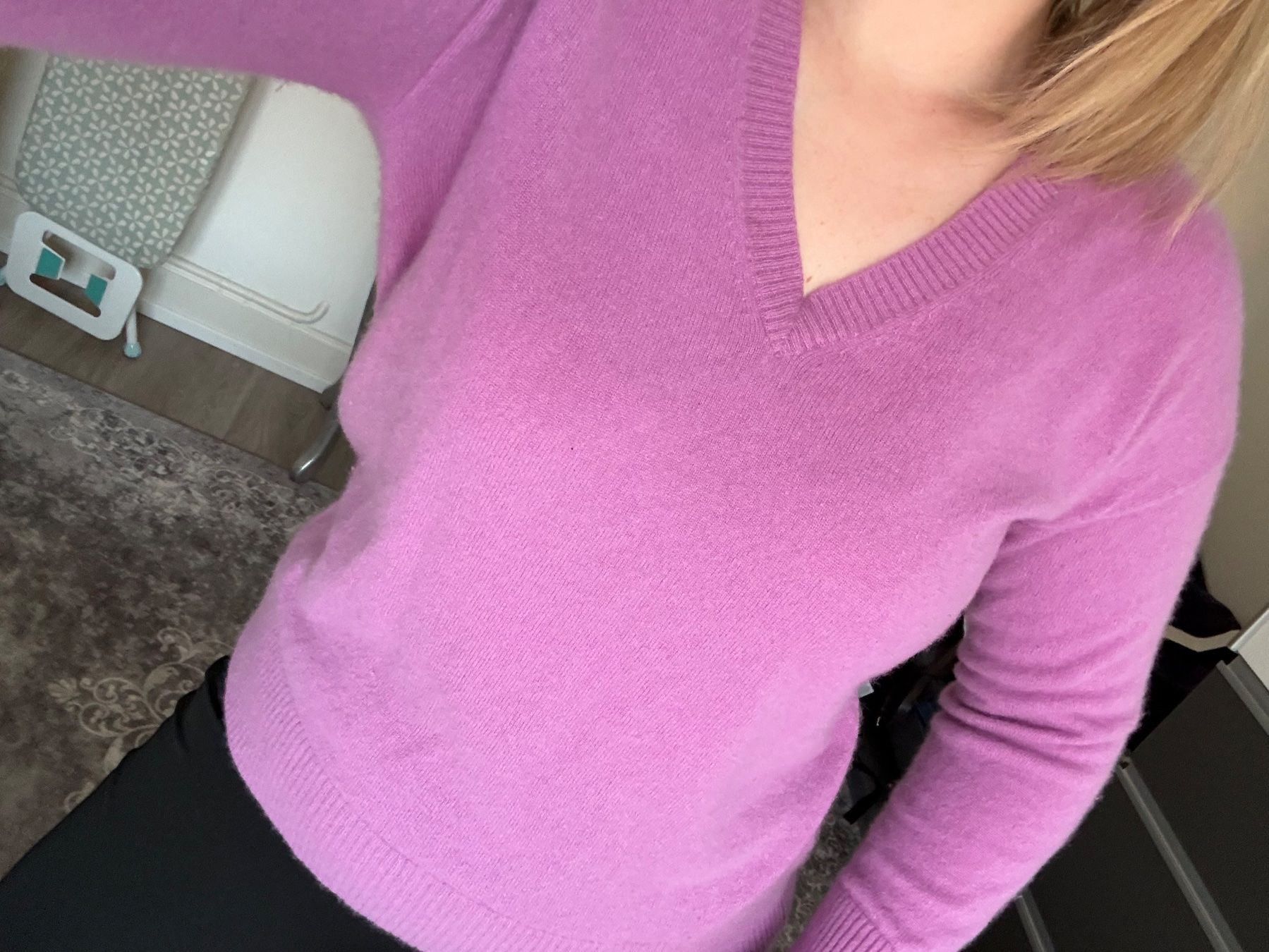Top: Pull en cachemire rose lilas s – Usato da Payerne venduto da kni_w6xk 1