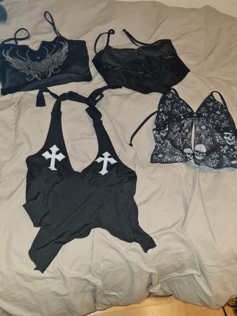 Schwarze Oberteile, Tops, Gothic, Grunge, Y2K, Gr. S/M
